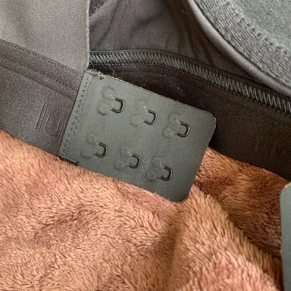 Black High Support Lulu Running Bra! - Picture 3 of 5